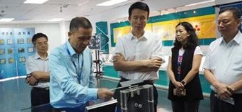 政协主席刘悦伦视察安凯微电子 政协主席刘悦伦视察安凯微电子